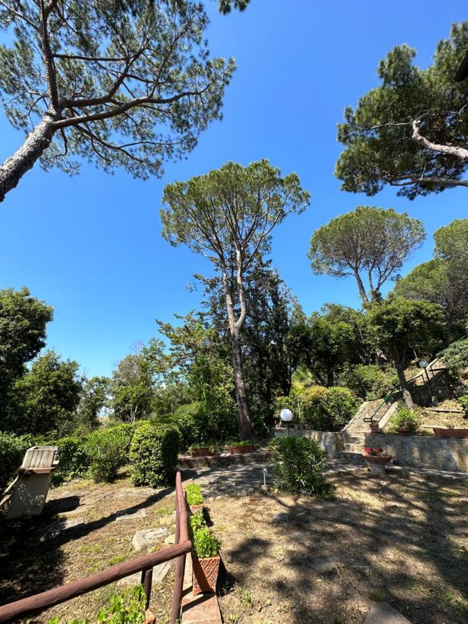 Appartamenti Portiglioni-Belvedere Пунтоне-ди-Скарлино Экстерьер фото